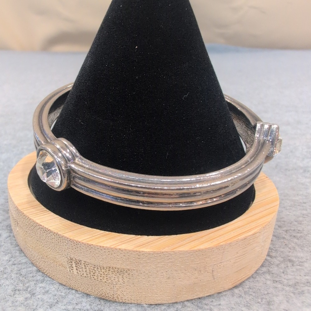 Vintage Silver Tone Bangle Bracelet Clear Crystal Accent Statement - Picture 1 of 4
